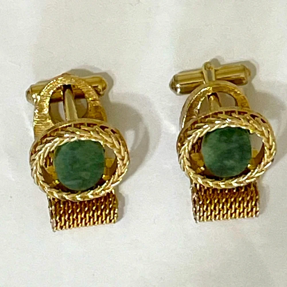 Vintage SWANK Men’s Cufflinks Gold-tone Green Jade Stone Web Mesh Band
